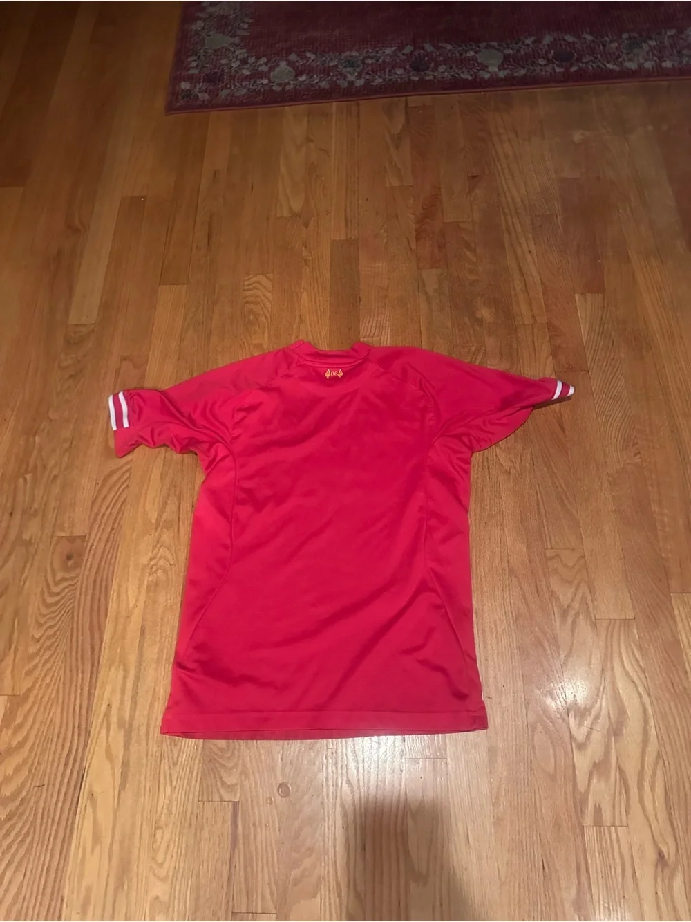 Liverpool FC 2014/2015 Home soccer jersey Warrior standard chartered Men’s Small